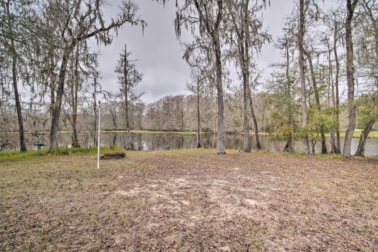 Unplugged Withlacoochee Riverfront Retreat! Bushnell Esterno foto